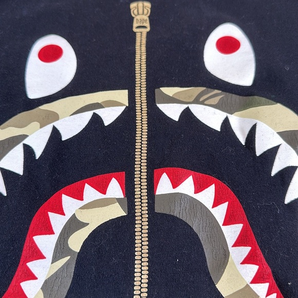 Bape Color Camo Shark Tee - Picture 10 of 10